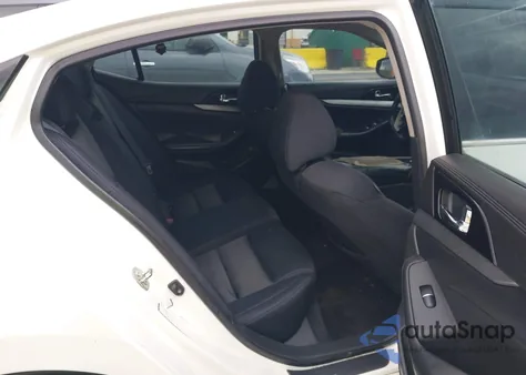 2016 Nissan Maxima 3.5 Platinum/3.5 S/3.5 Sl/3.5 Sr/3.5 Sv из США, поврежденный, VIN 1N4AA6AP0GC403992